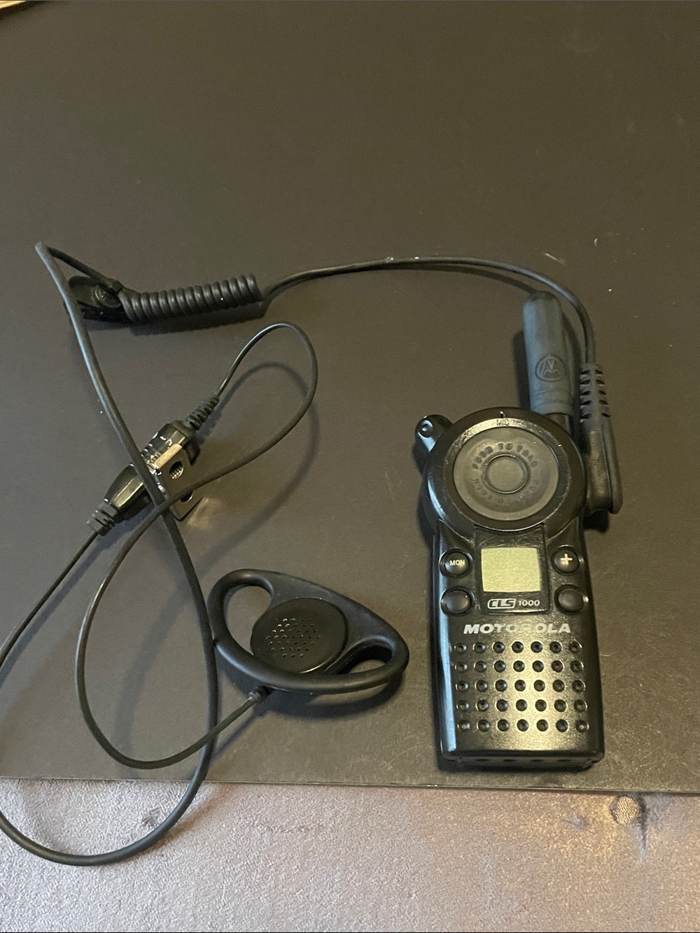 Motorola cls1000 walker talkie